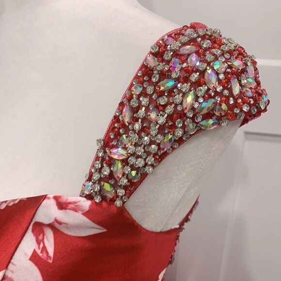 Burgundy Floral-Print Cap Sleeve With Crystal beading, Cocktail Party Dress - Picture 9 of 12